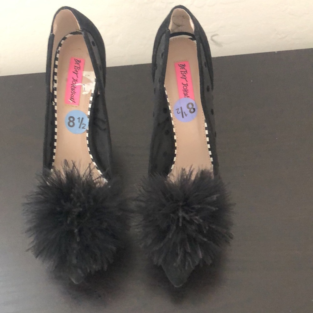 Heels - Picture 4 of 5